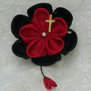Kanzashi Hair Comb NWOT Prom Event Gift Woman's Hand Crafted